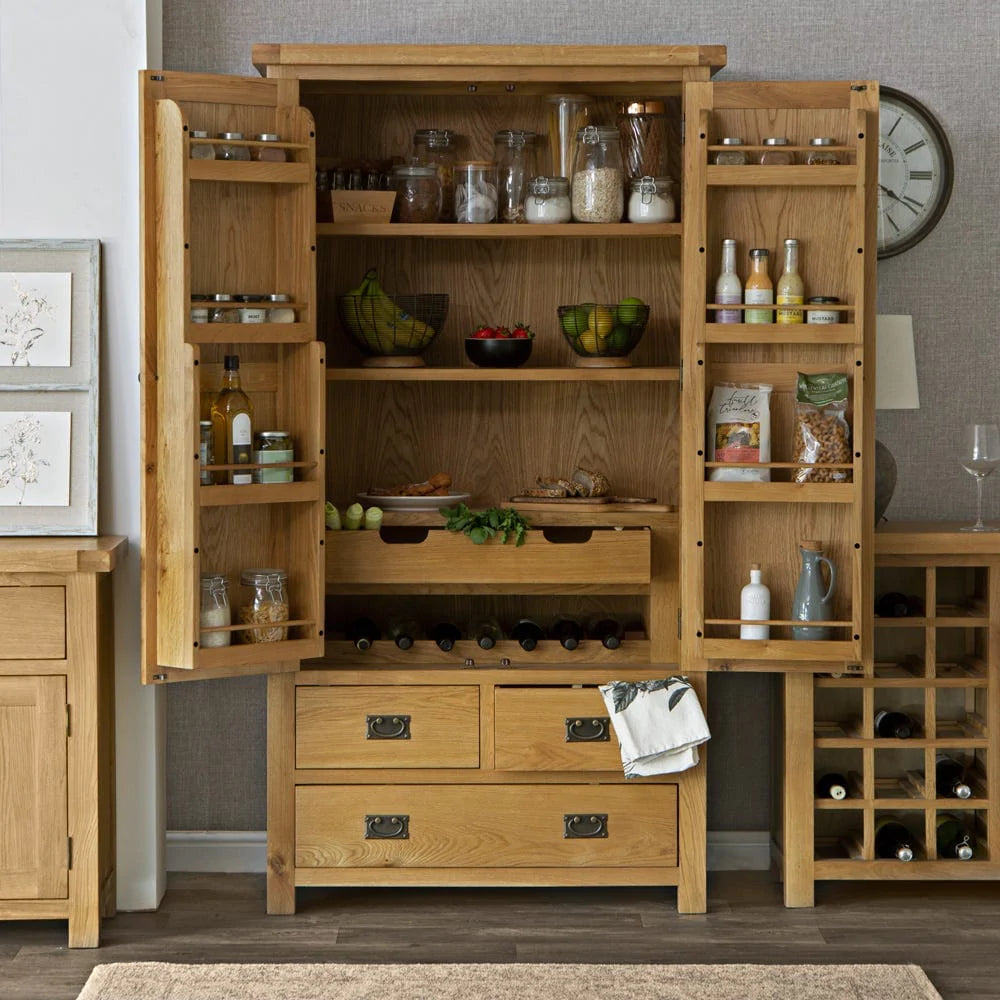 What Colours Go With Oak Furniture?